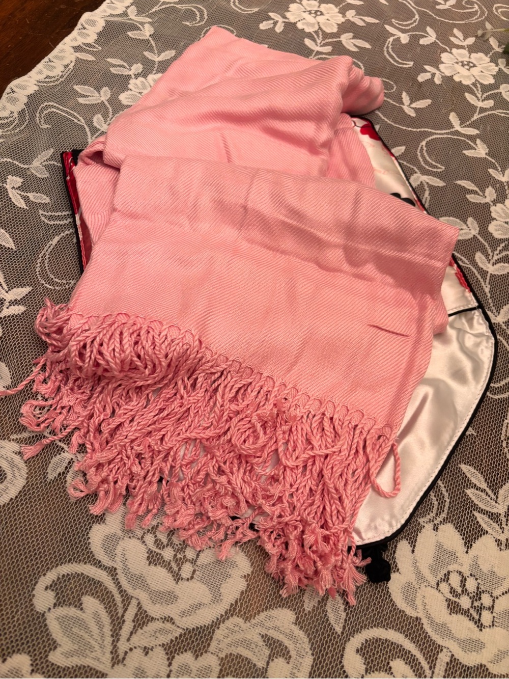 Mary Kay Cosmetics Collectible - Soft Pink Fringe Scarf Women's Accessory